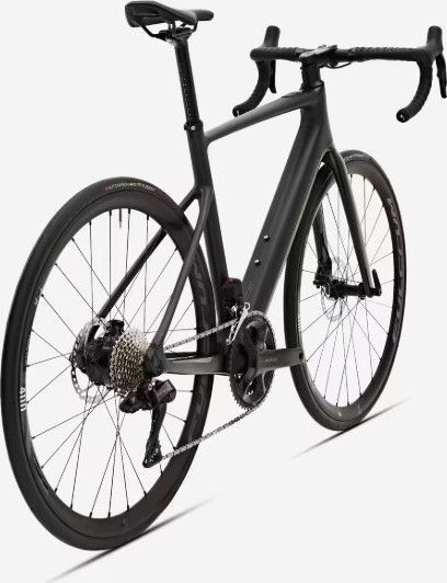 Van Rysel E-EDR CF vue de côté de derrière
